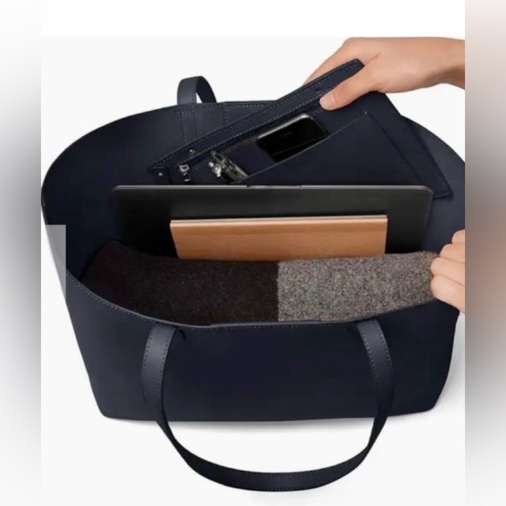 AWAY travel Latitude Large Black Leather Tote Bag - Picture 5 of 8
